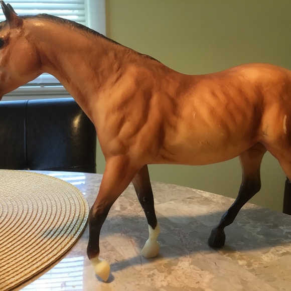 Horse Needs New Home! (11 3/4in long and 8 in Tall ear to legs) - Picture 11 of 16